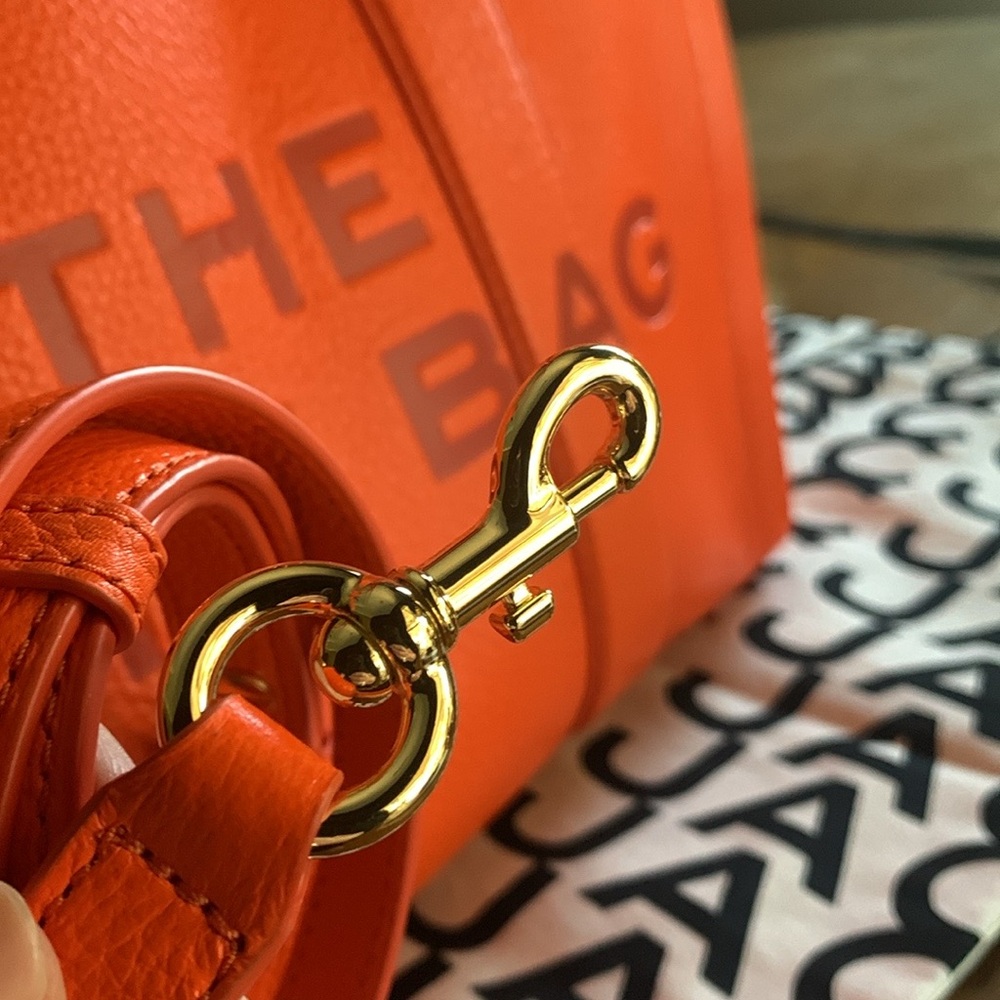 Marc Jacobs dragonfire orange Gold Shoulder Bag with Polished Finish